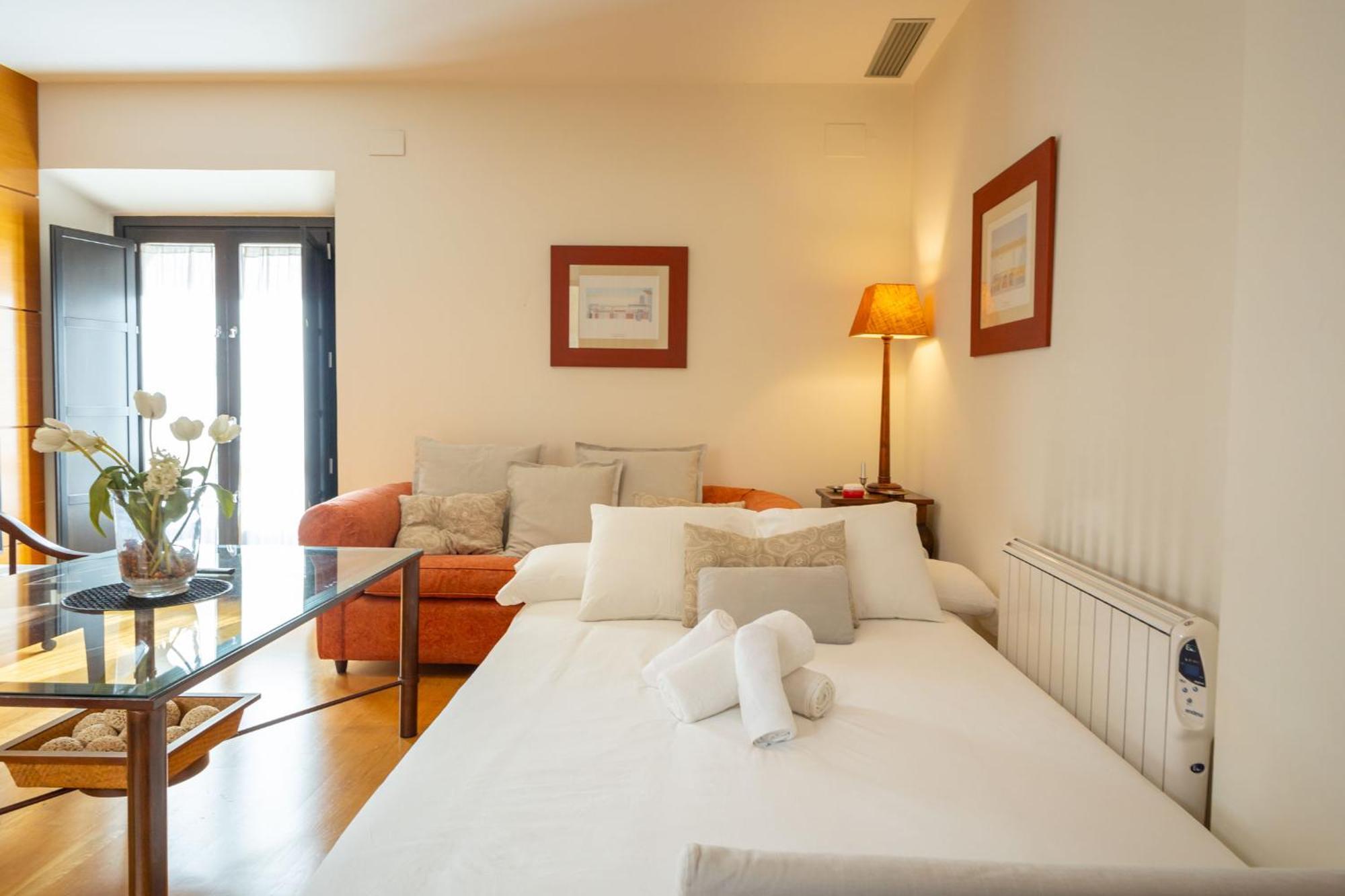 La Maestranza Charming One Or Two Bedrooms Apartments By Ocityzen 세비야 외부 사진